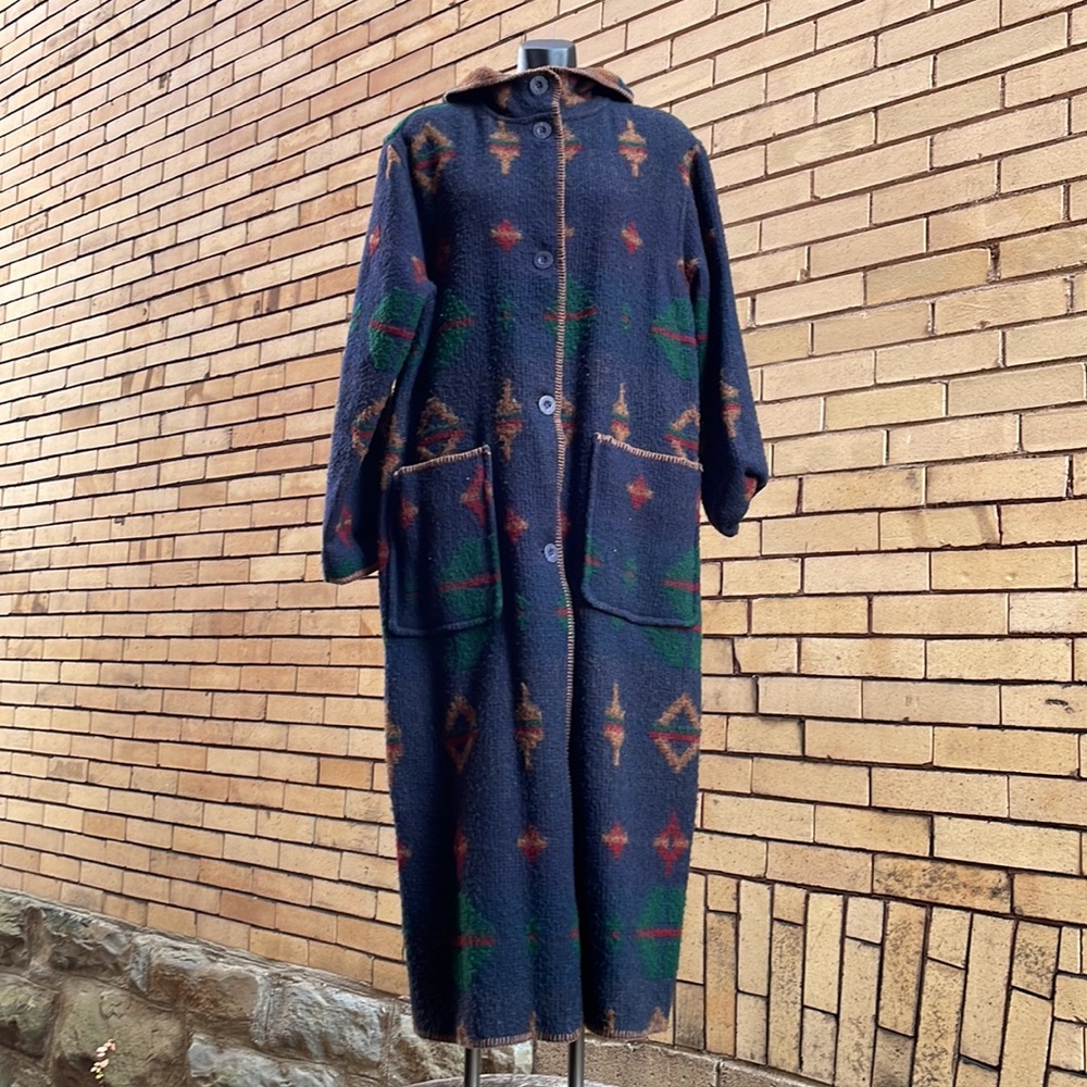 Vintage Woolrich Aztec blanket Hooded Wool Reversible Long Coat Size Large - Picture 3 of 13